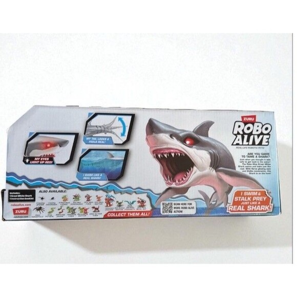 Zuru Robo Alive Great White Shark Eyes Light Up Swims Real Life Robo Pet NEW - Picture 3 of 3